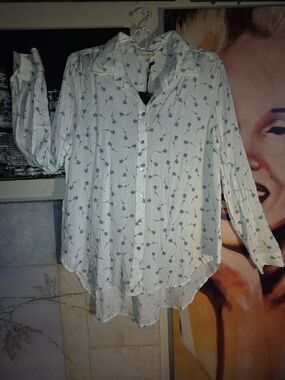 Jane and Delancey White Button-Front Floral Shirt
